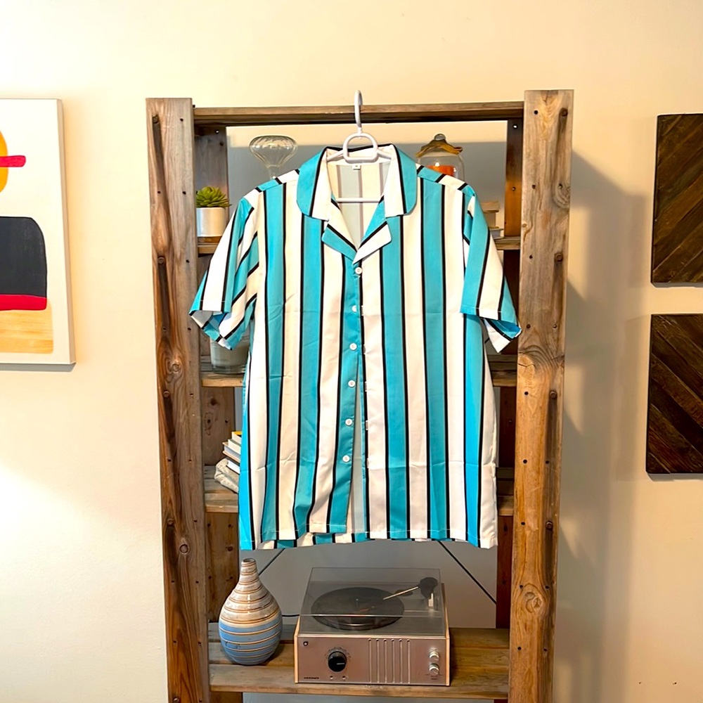 Tiffany blue, navy + white button down short sleeve shirt